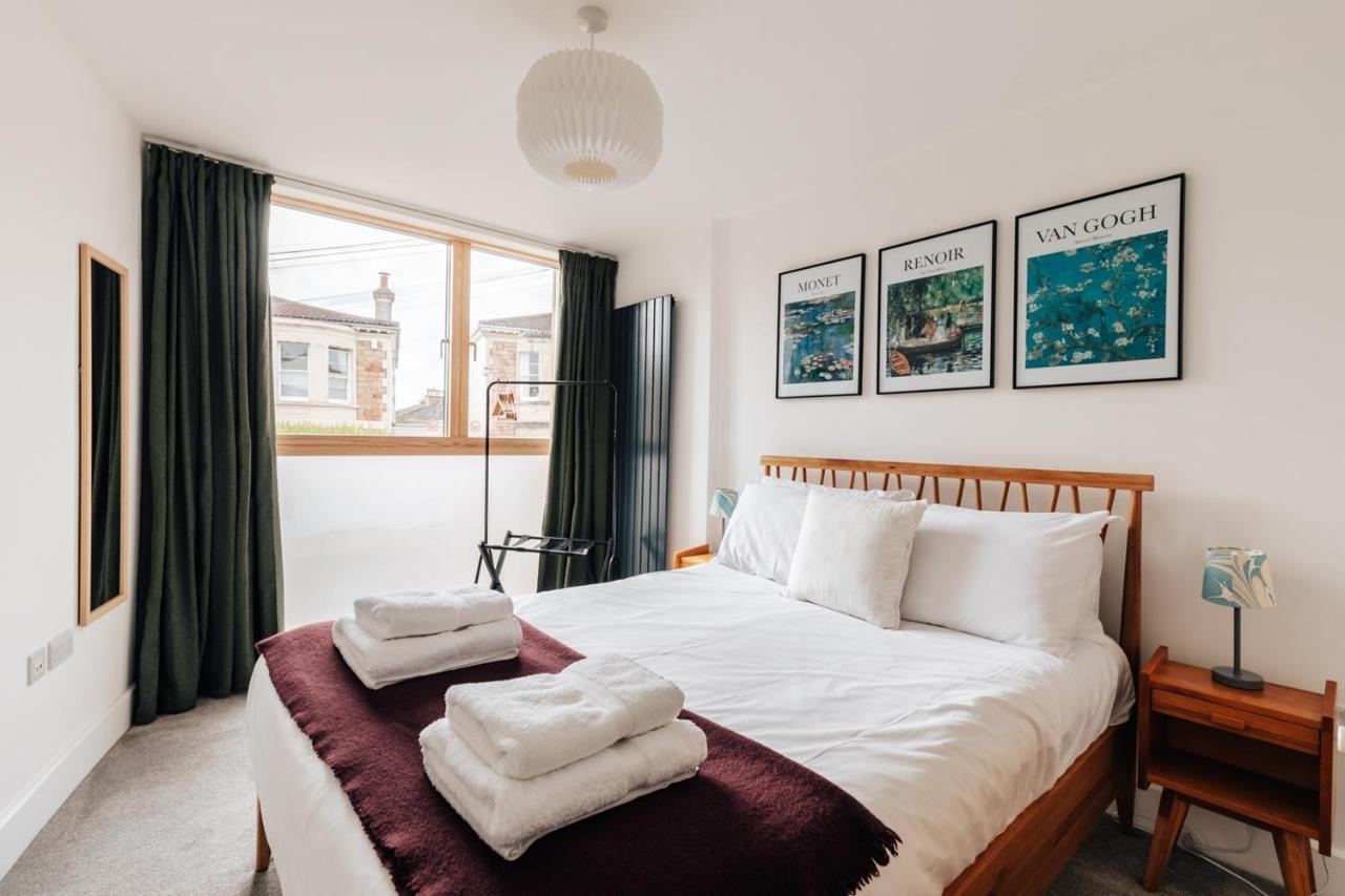 Redland Stay In Bespoke Home 2 Of 2 布里斯托 外观 照片